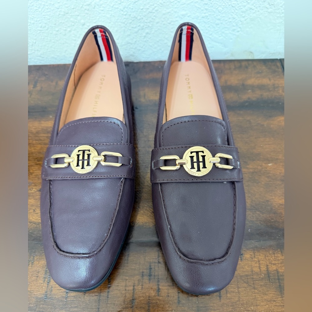 Tommy Hilfiger Penny Loafers Slip-On Shoes – Women’s Size 8